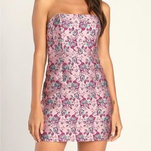 Lulu’s Love Vividly Pink Floral Jacquard
Strapless Mini Dress